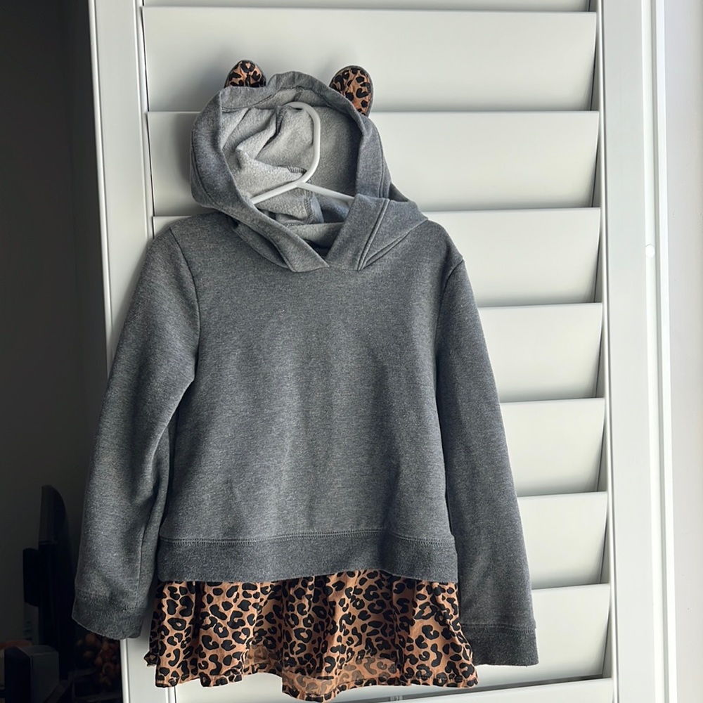 Tucker and Tate size 4 hoodie